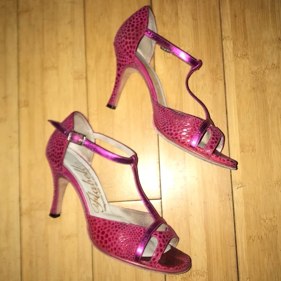 Flabella Fuchsia Snake Argentina Tango Dance Heels - Picture 4 of 15